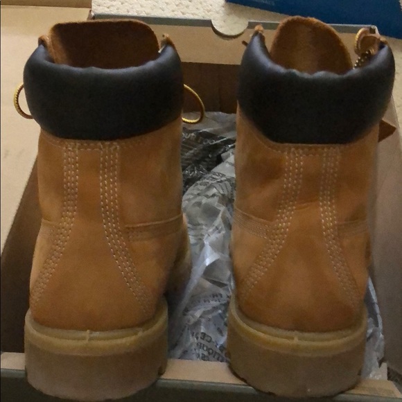 Classic Timberland Waterproof Boots - Picture 6 of 8